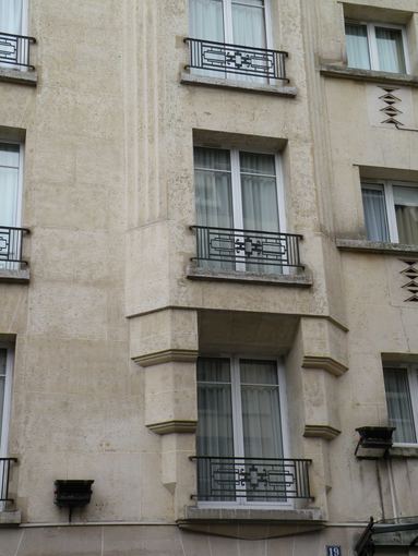  détail d'un bow-window dans le style art déco